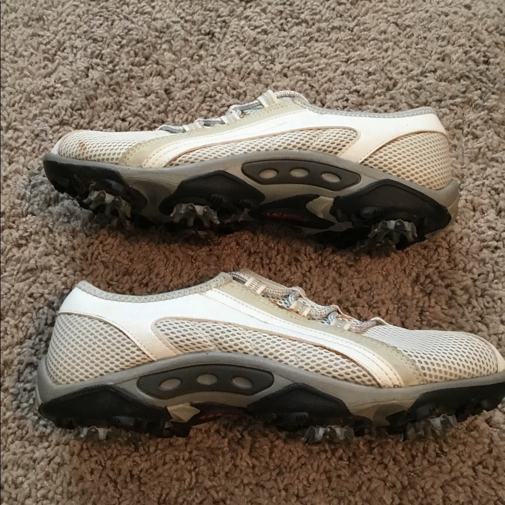 Ladies Golf Shoes - Picture 3 of 8